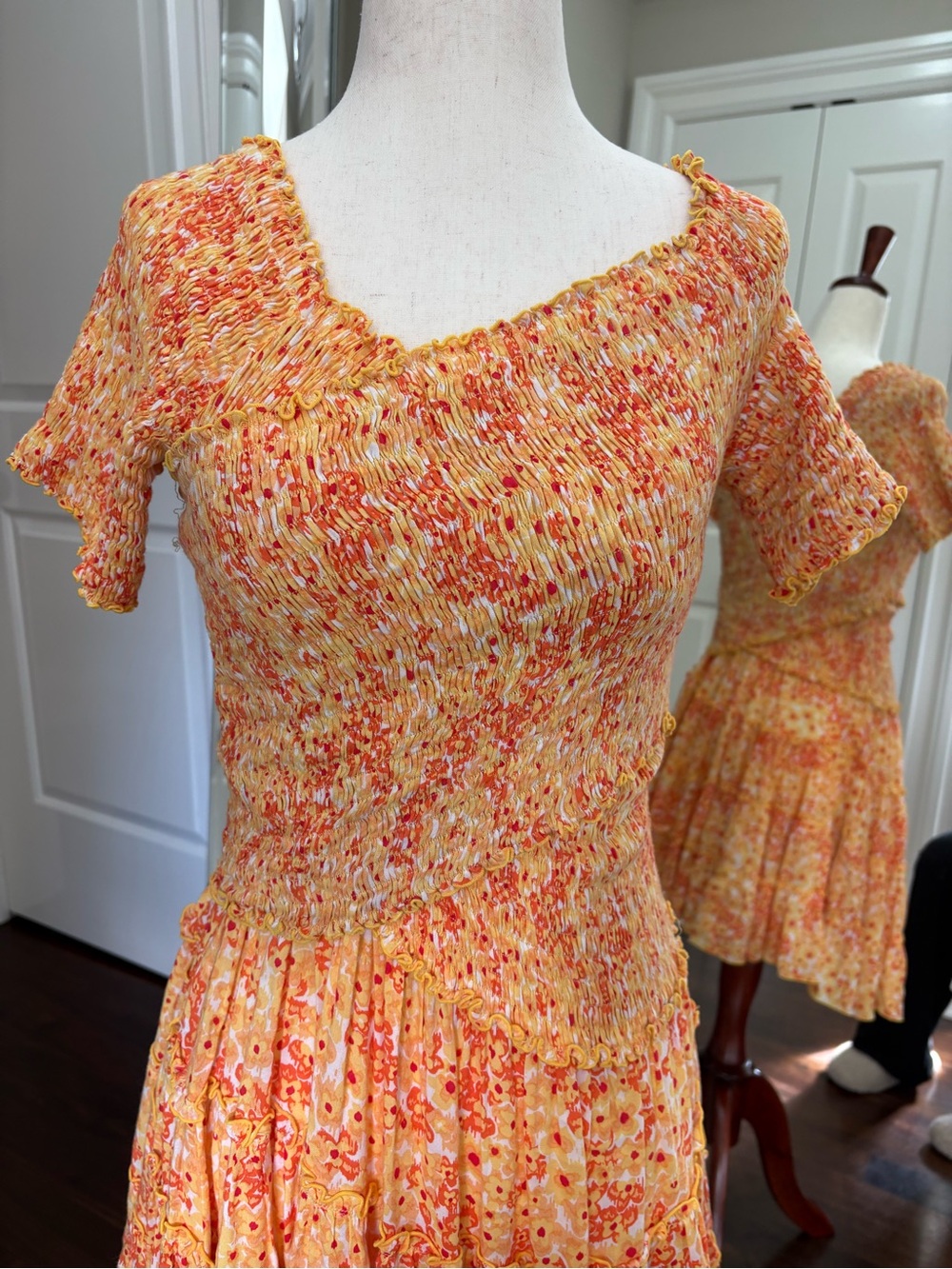 Dress - Picture 5 of 8